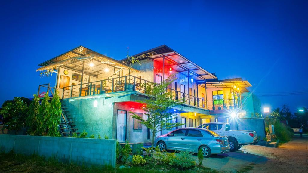 Baantung Homestay Mukdahan Zewnętrze zdjęcie