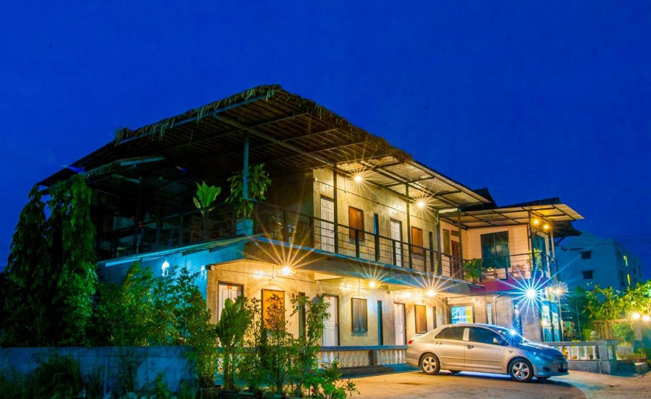 Baantung Homestay Mukdahan Zewnętrze zdjęcie