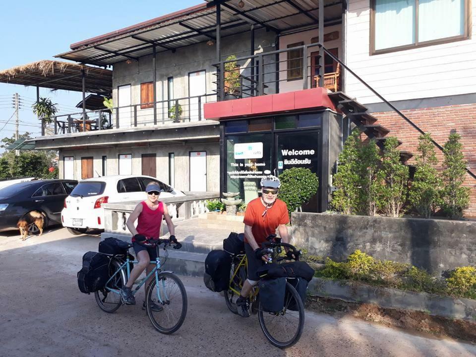 Baantung Homestay Mukdahan Zewnętrze zdjęcie